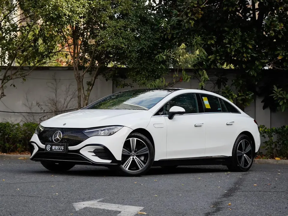 Mercedes-Benz EQE Mercedes-Benz EQE 2025 EQE 500 4MATIC Pioneer Edition 2026 — photo 1, buy with delivery to Moscow