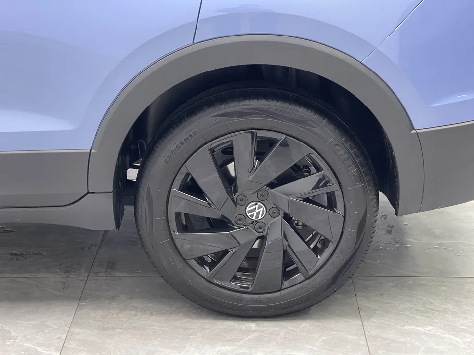 Volkswagen Tharu Tuyue 2025 New 300TSI Ruixiang Edition 2024 — миниатюра 3