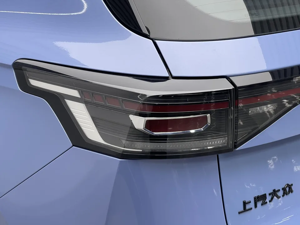 Volkswagen Tharu Tuyue 2025 New 300TSI Ruixiang Edition 2024 — миниатюра 4