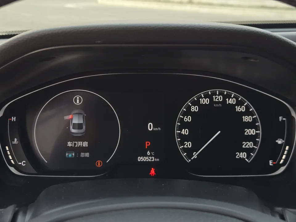 Honda Accord Accord 2022 260TURBO Deluxe Edition 2022 — миниатюра 3