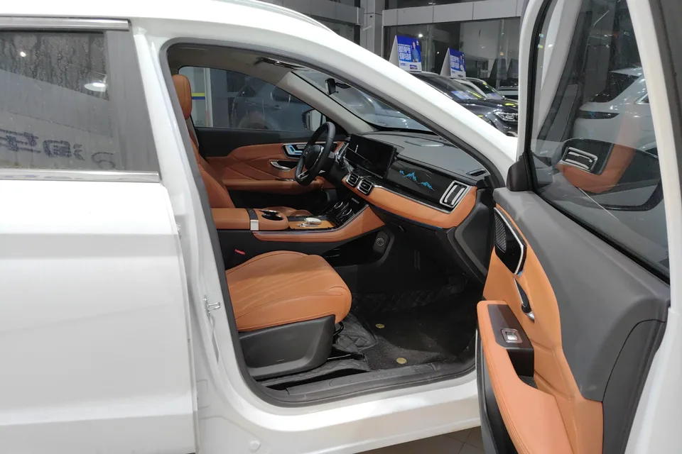 Jietu Shanhai JETOUR SHANHAI L7 1.5TD DHT MAX 2025 — миниатюра 5