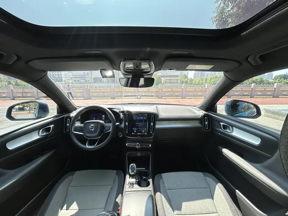 Volvo XC40 Volvo XC40 2023 B3 Smart Fashion Edition 2023 — миниатюра 5