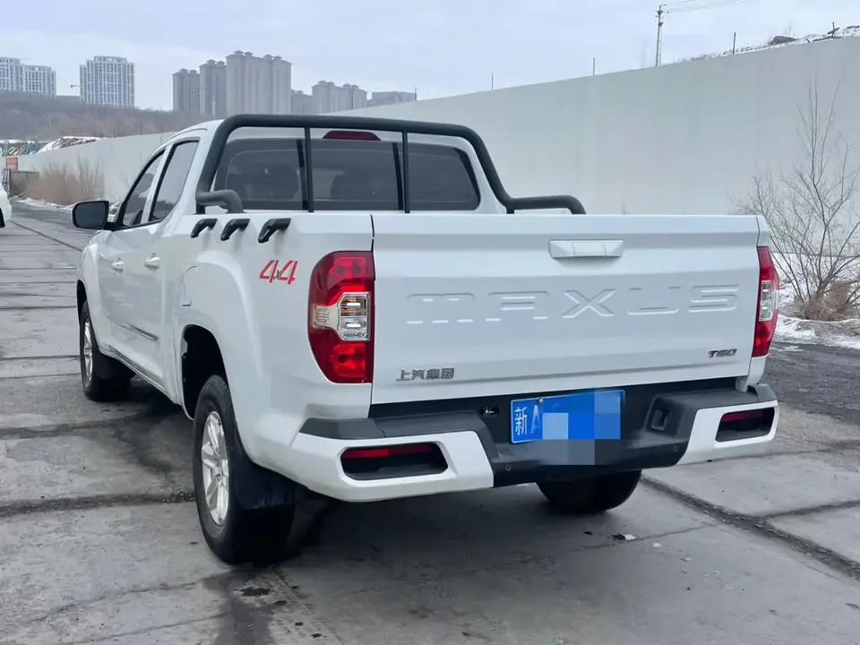Datong Maxus T60 5th Anniversary Edition 2.0T Diesel Manual 4WD High Chassis Elite Edition Long Cab 2023 — миниатюра 4