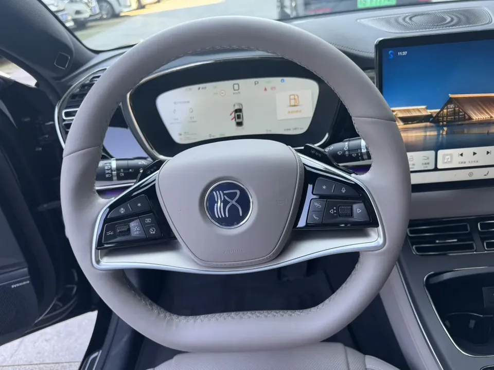 BYD Han DM Intelligent Driving Edition DM-i 125KM LiDAR Flagship Model 2025 — миниатюра 5