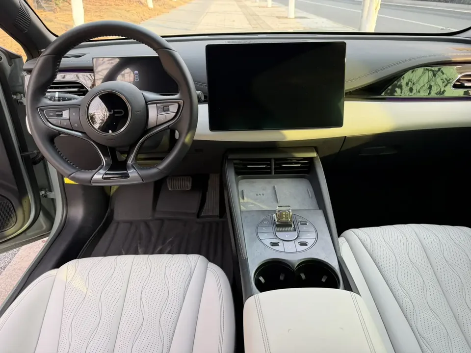 BYD Seal 06DM DM-i 120KM Flagship Model 2024 — миниатюра 2