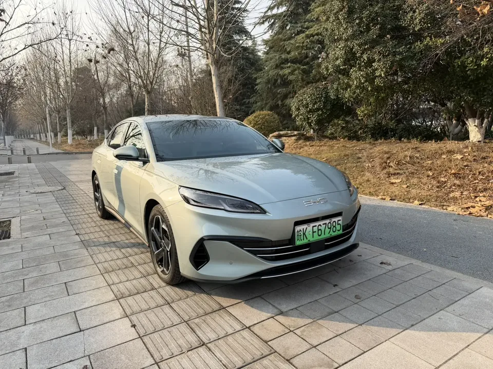 BYD Seal 06DM DM-i 120KM Flagship Model 2024 — миниатюра 3