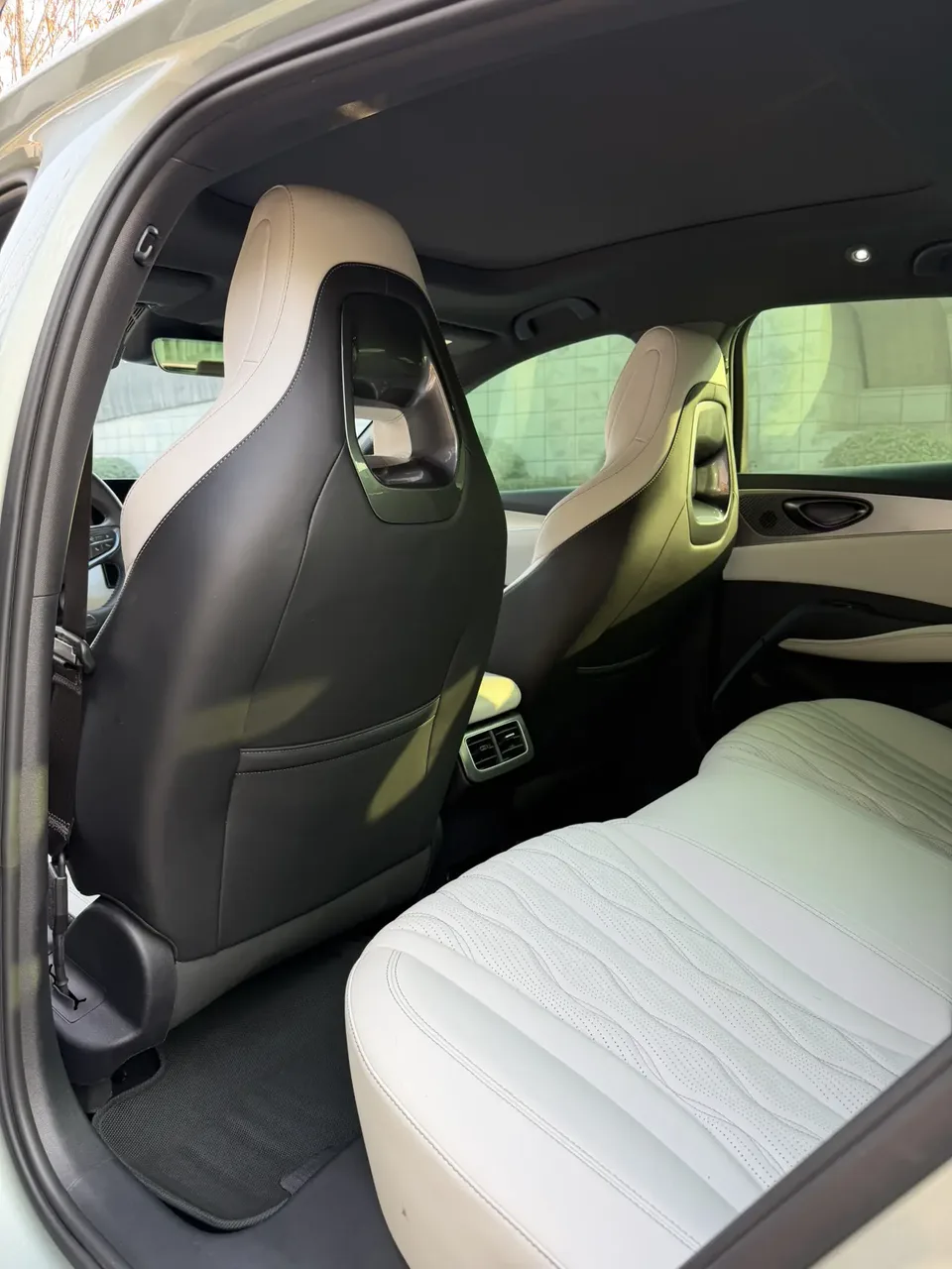 BYD Seal 06DM DM-i 120KM Flagship Model 2024 — миниатюра 4