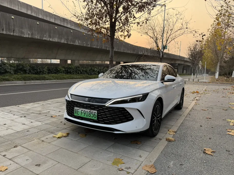 BYD Qin L DM 2024