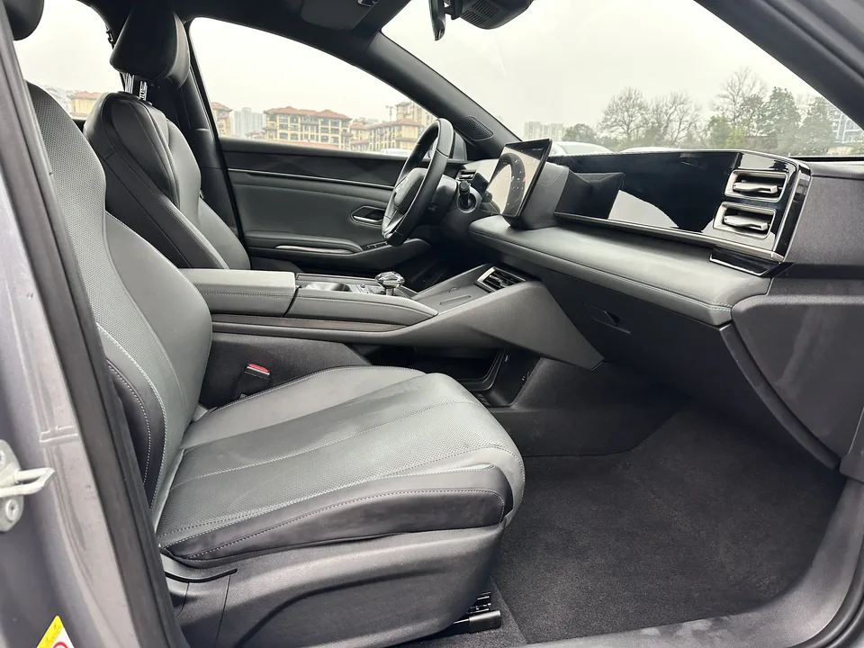 BYD Qin L DM DM-i 80KM Leading Model 2024 — миниатюра 5