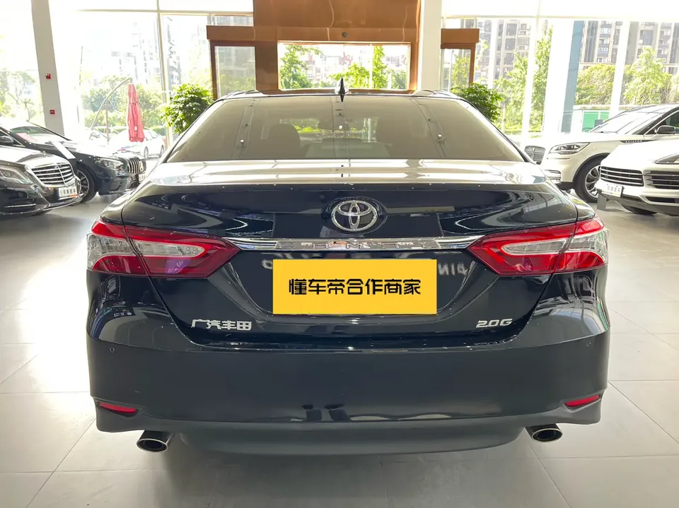 Toyota Camry 2.0G Deluxe Edition 2023 — миниатюра 5