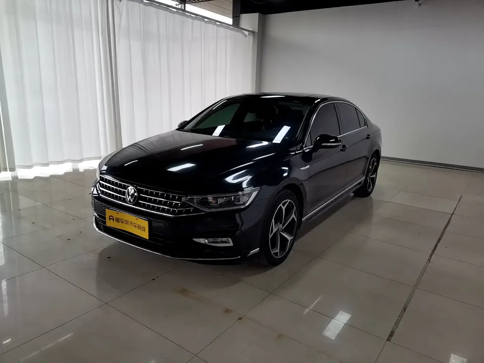 Volkswagen Magotan 2024