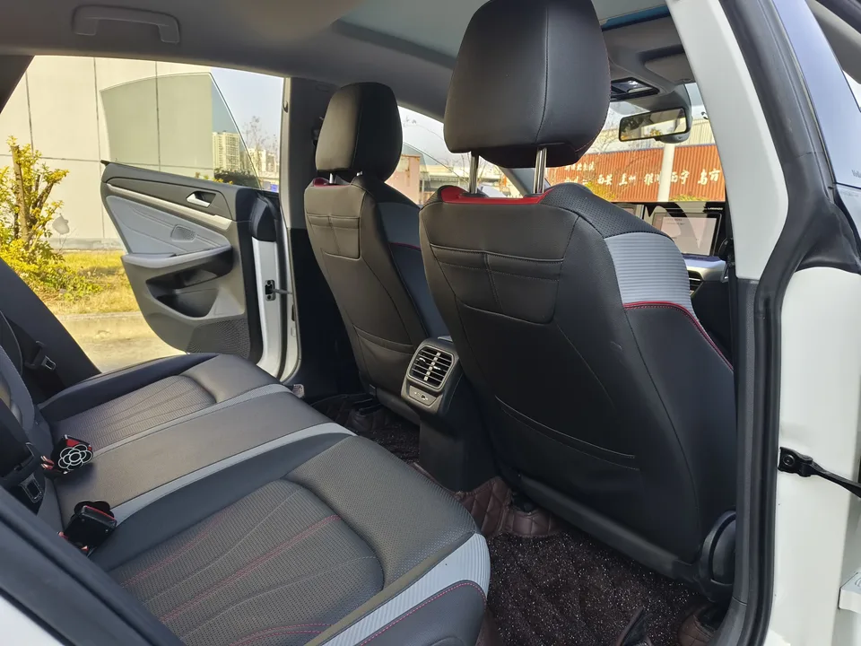 Volkswagen Lamando Lingdu Lingdu L 280TSI DSG Hot Edition 2023 — миниатюра 3