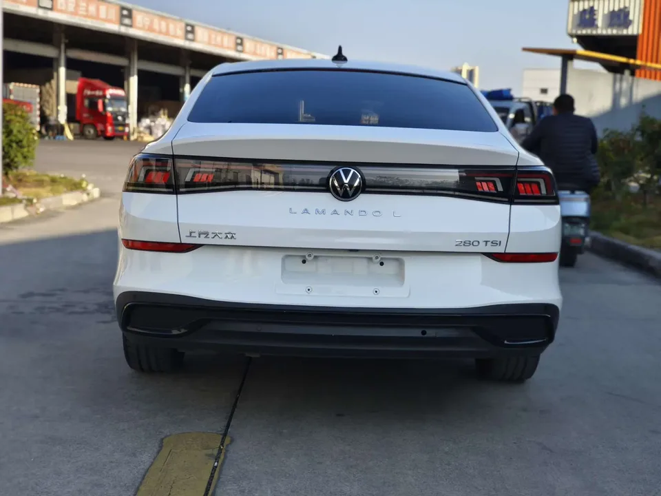 Volkswagen Lamando Lingdu Lingdu L 280TSI DSG Hot Edition 2023 — миниатюра 4