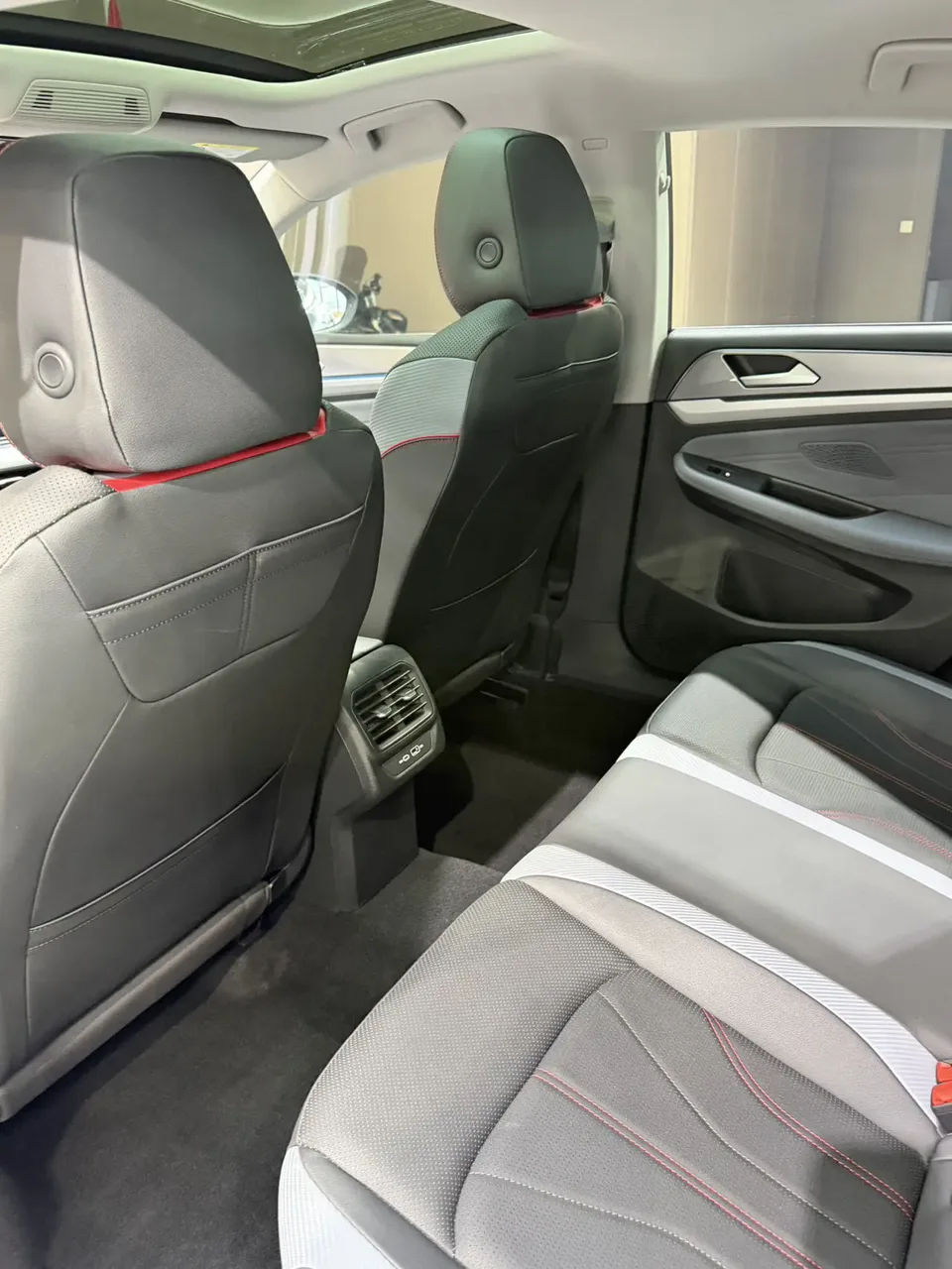 Volkswagen Lamando Lingdu Lingdu L 280TSI DSG Cool Edition 2023 — миниатюра 4