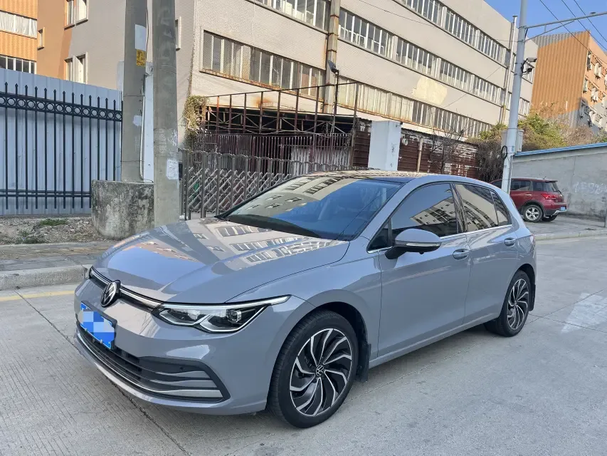 Volkswagen Golf Golf 2023 280TSI DSG Pro 2023 — фото 1, купить с доставкой в Москву