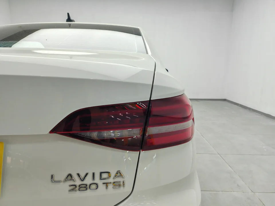 Volkswagen Lavida Lavida 2022 280TSI DSG Comfort Edition 2022 — миниатюра 4