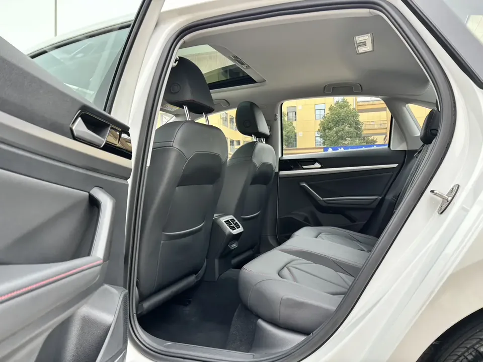 Volkswagen Lavida Lavida 2024 300TSI DSG Starry Sky Leading Edition 2024 — миниатюра 4