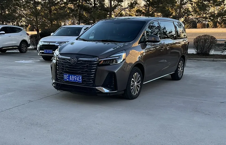 Buick GL8 2023