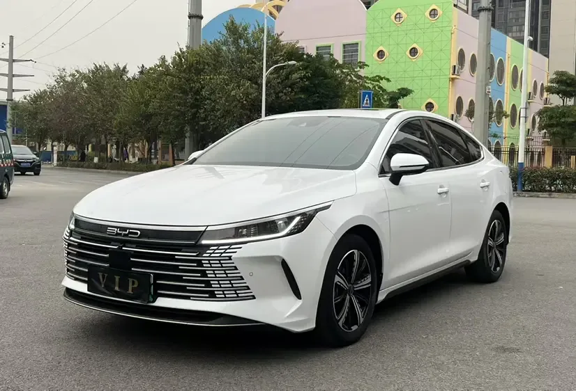 BYD Destroyer 05 Destroyer 05 2022 DM-i 55KM Comfort 2022 — photo 1, buy with delivery to Moscow