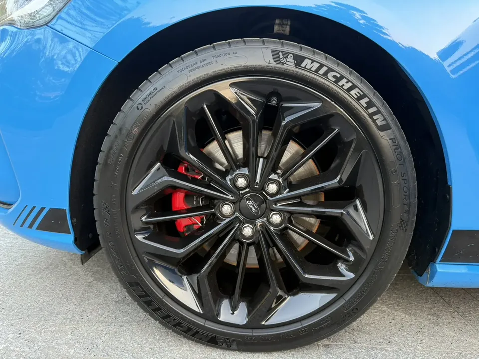 Ford Focus Focus 2022 Hatchback EcoBoost 180 Automatic S Edition 2022 — thumbnail 4