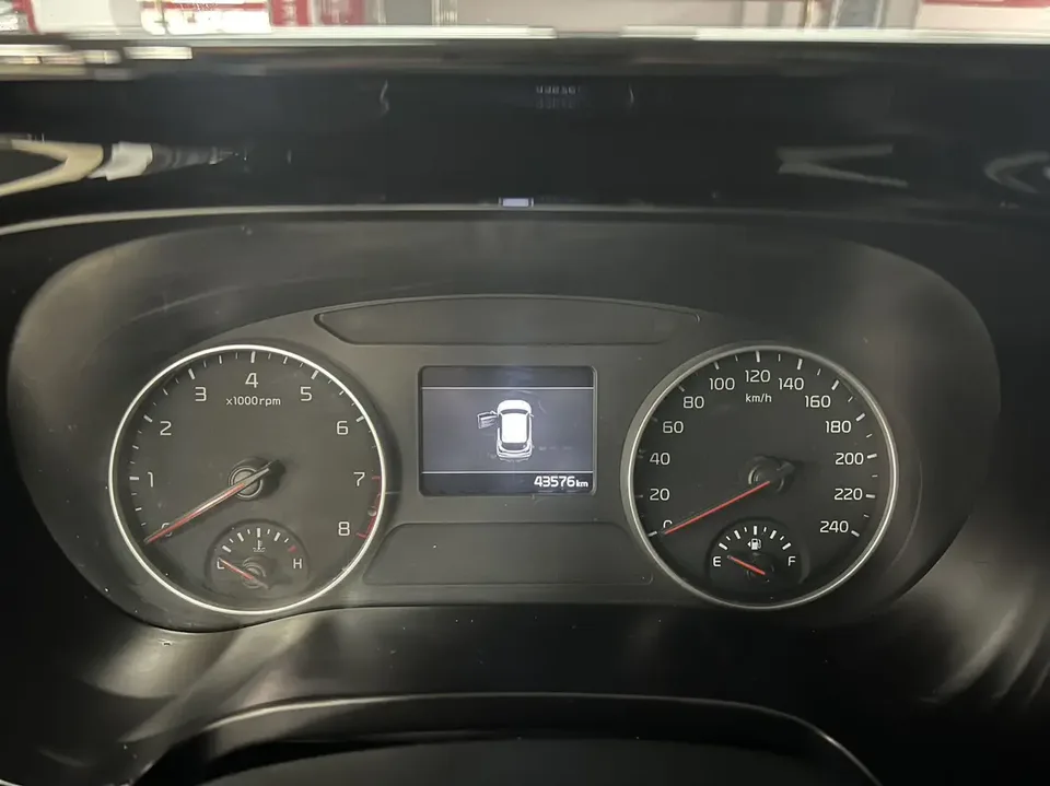 Kia Run proudly AOPAO 1.5L CVT Trend Edition 2023 — миниатюра 4