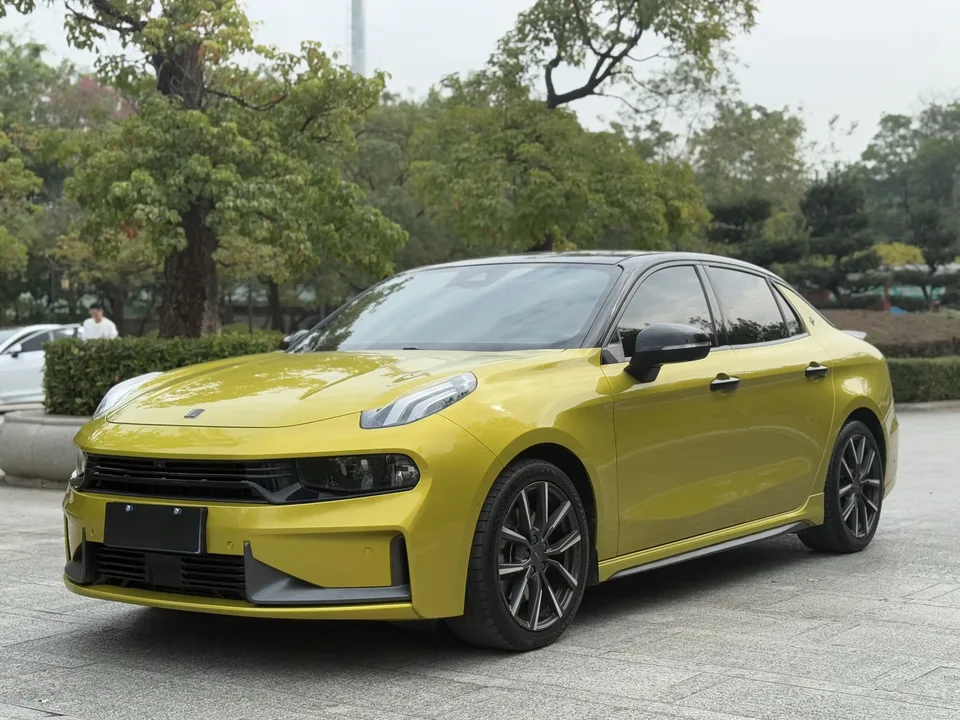 Lynk & Co 03 2022