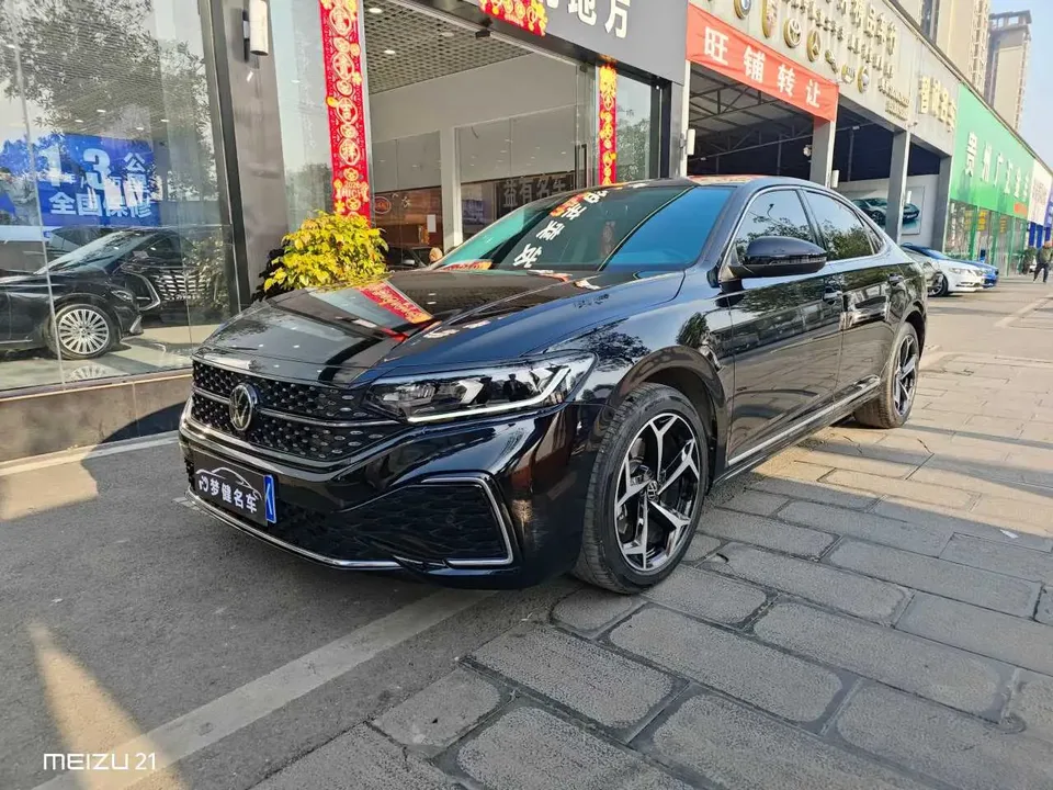 Volkswagen Passat 2024
