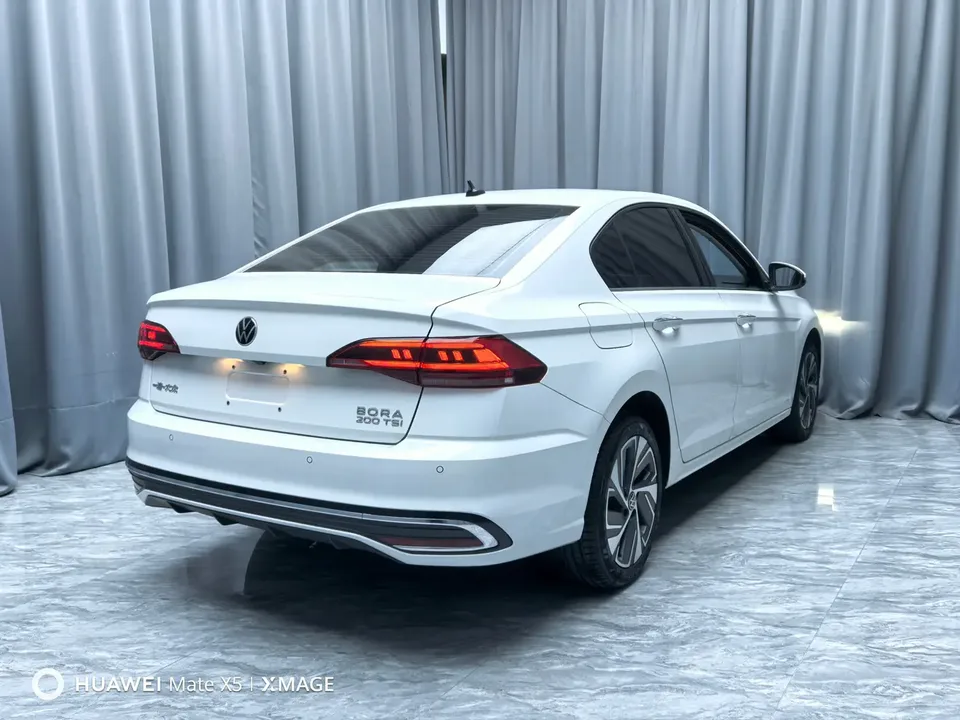Volkswagen Bora Bora 2023 200TSI DSG Smart Edition 2023 — миниатюра 2
