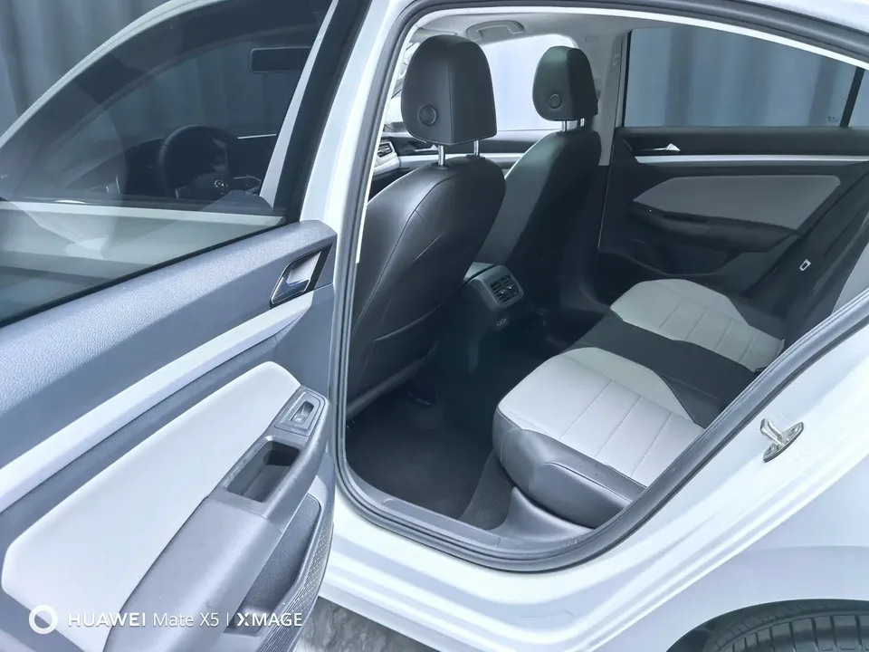 Volkswagen Bora Bora 2023 200TSI DSG Smart Edition 2023 — миниатюра 3