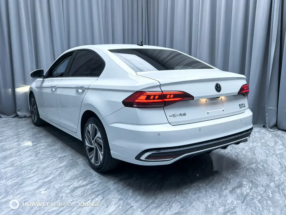 Volkswagen Bora Bora 2023 200TSI DSG Smart Edition 2023 — миниатюра 4