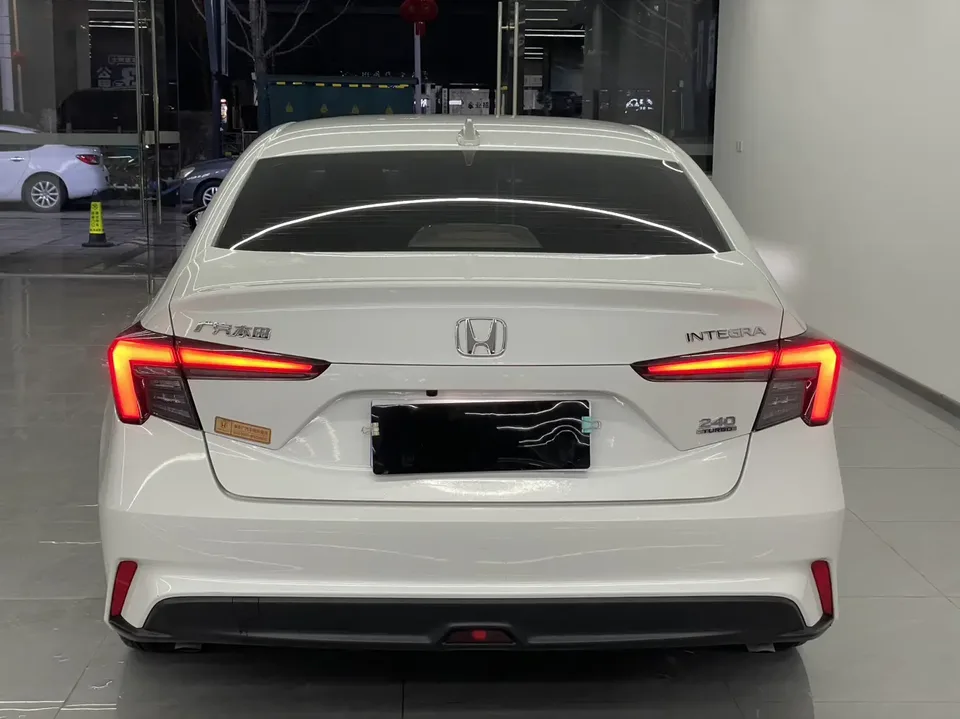 Honda Integra Stylish 2022 240TURBO CVT Technology Edition 2023 — миниатюра 5