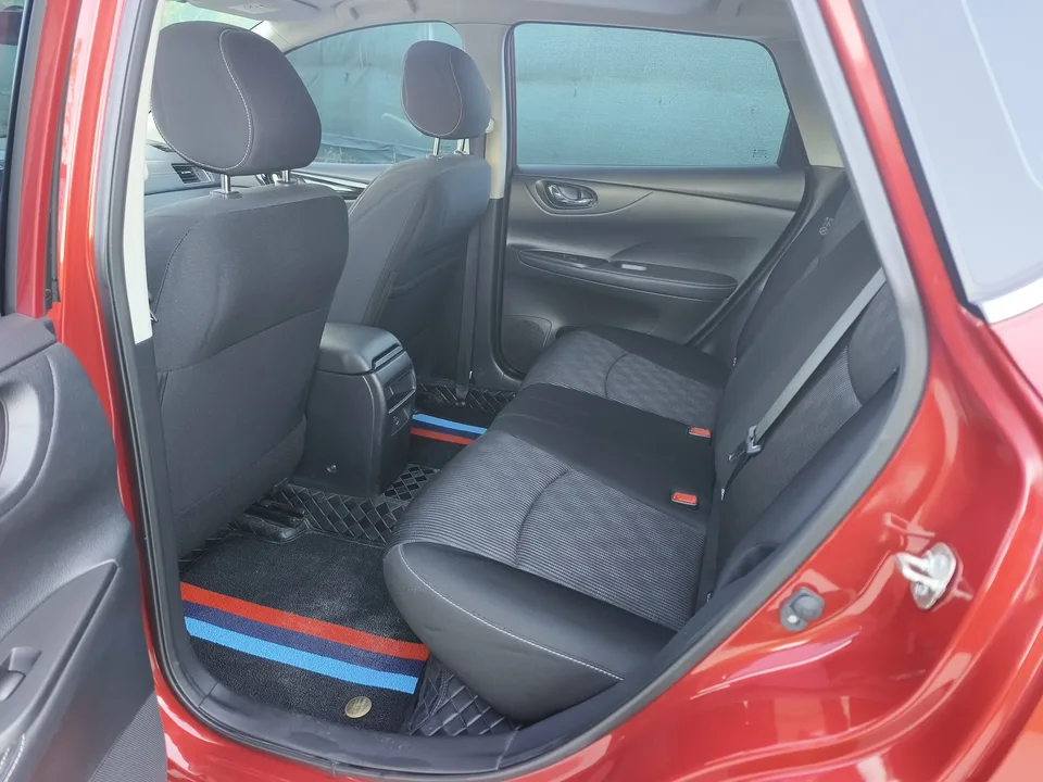 Nissan Tiida Tiida 2021 Tiida 2021 1.6L CVT Cool Edition 2023 — thumbnail 4