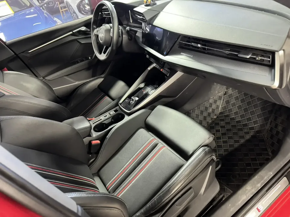 Audi A3 A3L Limousine 35 TFSI Enterprising and Elegant Model 2022 — миниатюра 4