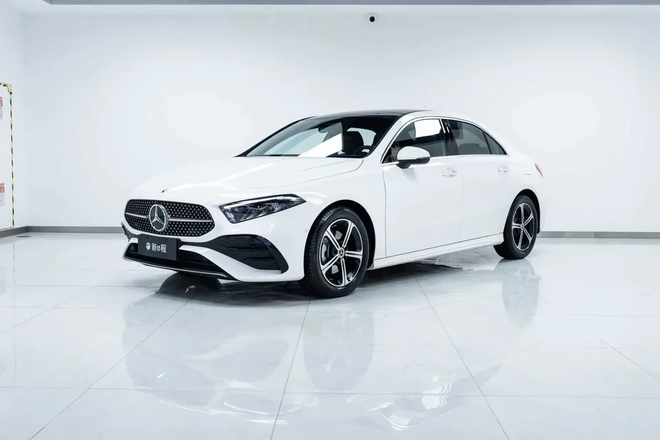 Mercedes-Benz Mercedes Benz A Class 2024