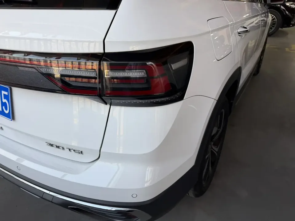 Volkswagen Tharu 300TSI 2WD Full Moon Edition 2024 — миниатюра 3