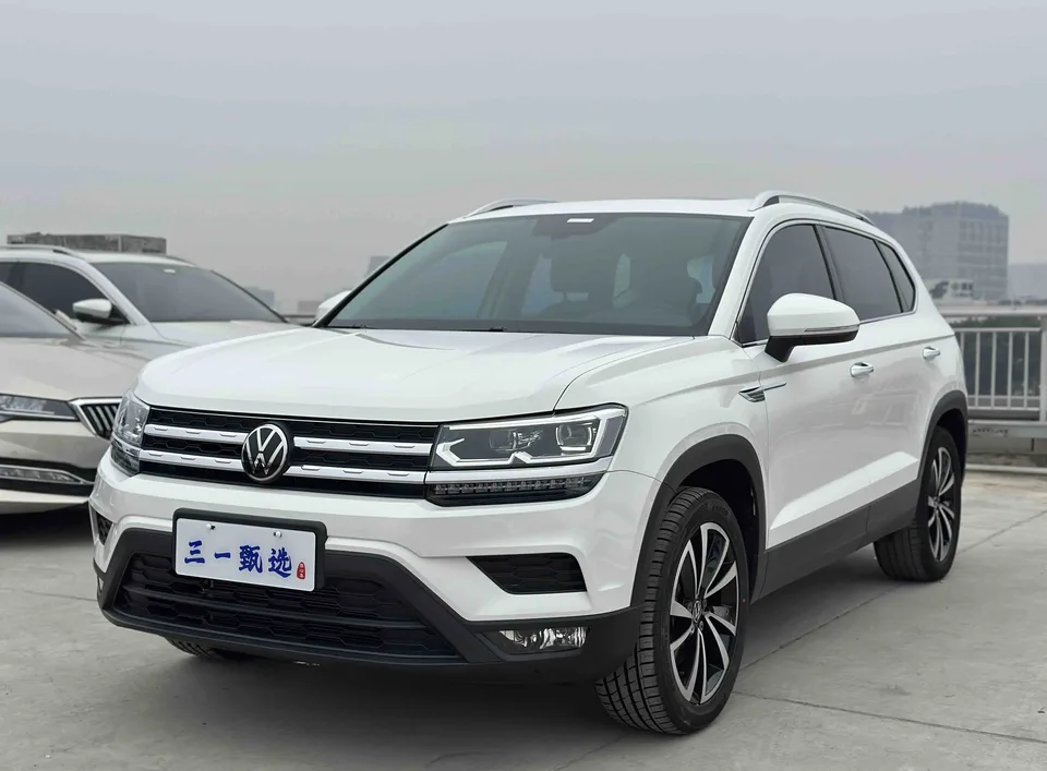 Volkswagen Tharu 280TSI 2WD Luxury Edition 2022 — фото 1, купить с доставкой в Москву