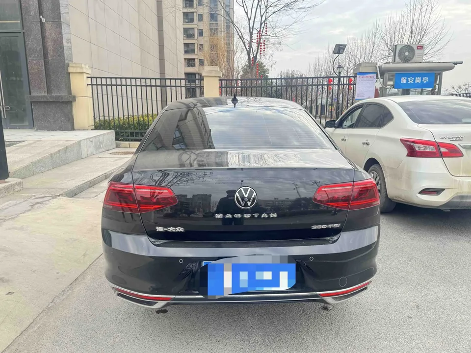 Volkswagen Magotan 330TSI DSG 30th Anniversary Edition 2022 — миниатюра 3