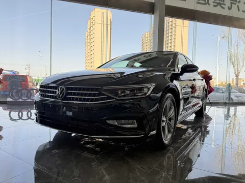 Volkswagen Magotan 2025 buy in Moscow