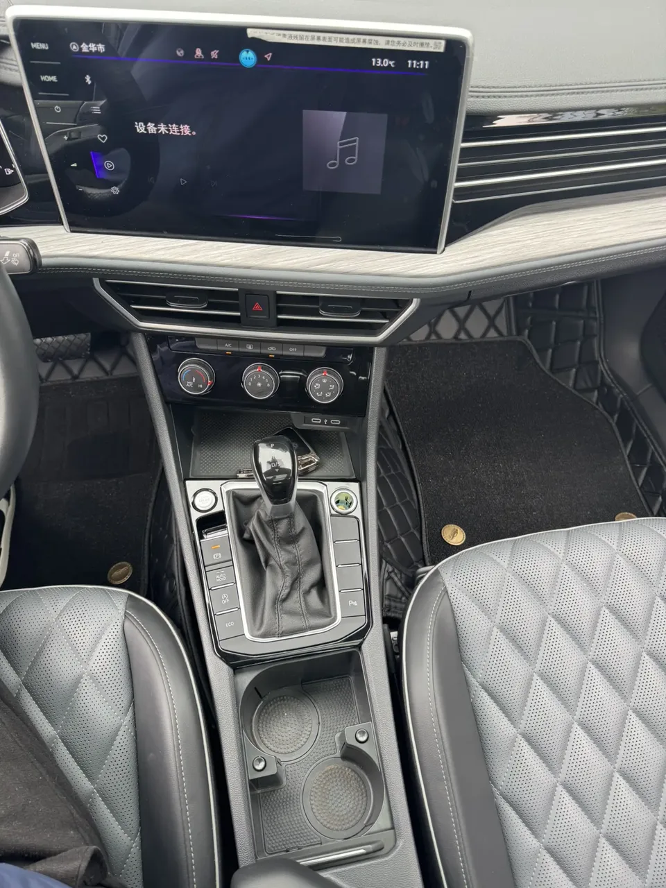 Volkswagen Sagitar Sagitar 300TSI DSG Beyond Edition 2024 — миниатюра 3