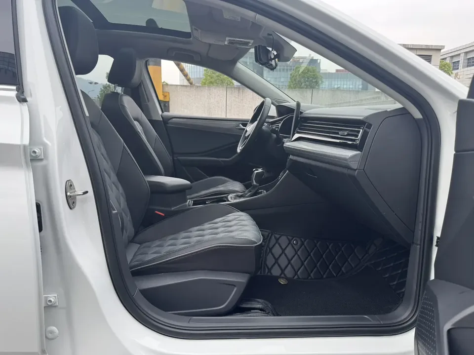 Volkswagen Sagitar Sagitar 300TSI DSG Beyond Edition 2024 — миниатюра 4