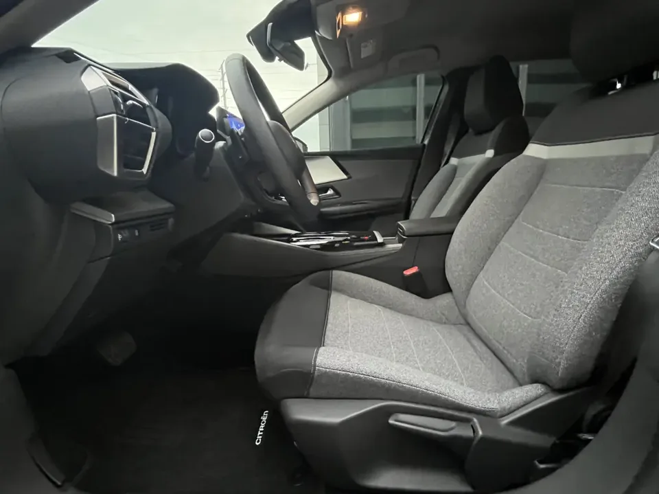 Citroen Versailles C5 X overseas version 2024 — миниатюра 5