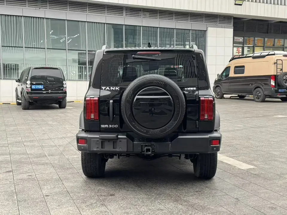Tank 300 Tank 300 2023 Off-road version 2.0T Conqueror 2023 — миниатюра 2