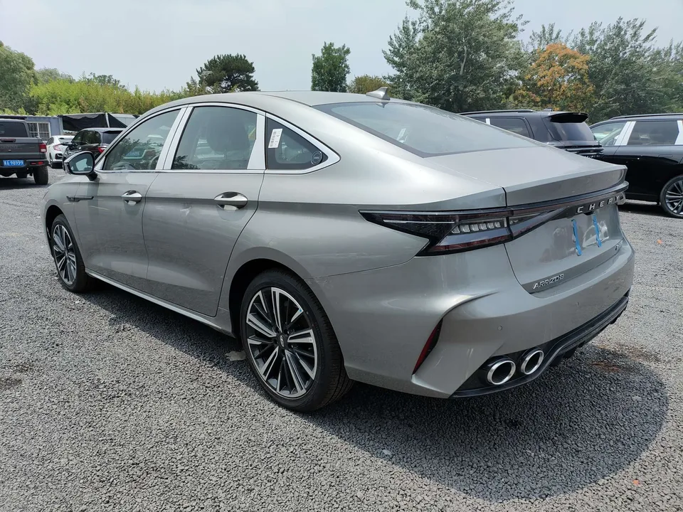 Chery Arrizo 8 1.6TGDI DCT Rui 2025 — миниатюра 4