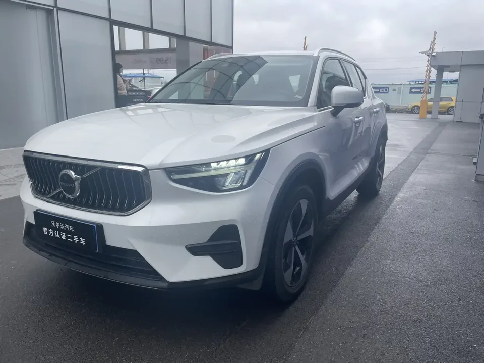 Volvo XC40 2024