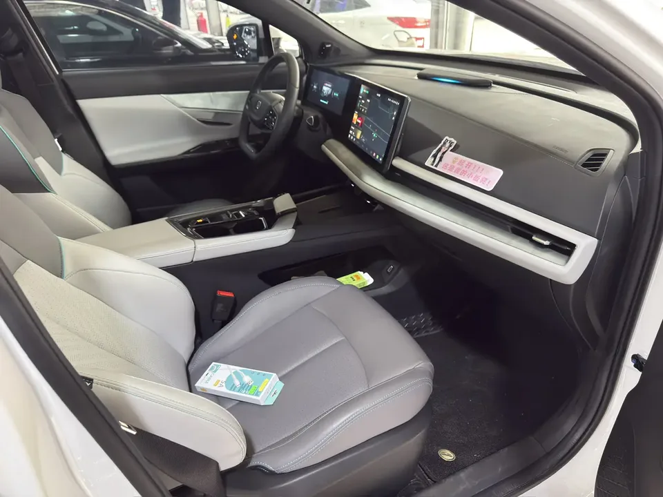 Changan UNI-T Second Generation 1.5T Premium Edition 2025 — миниатюра 3