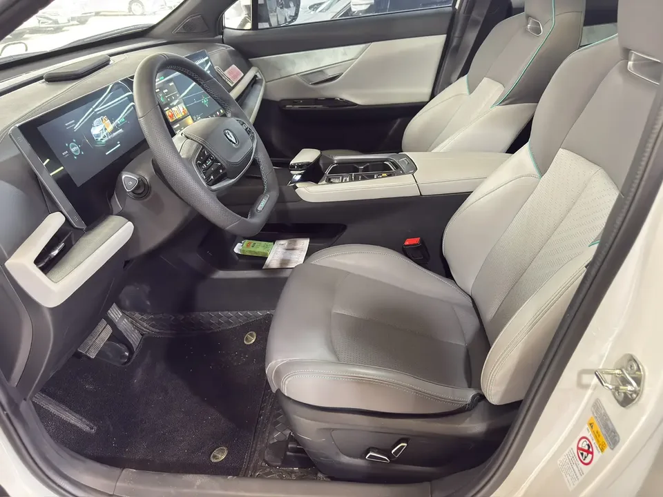 Changan UNI-T Second Generation 1.5T Premium Edition 2025 — миниатюра 4