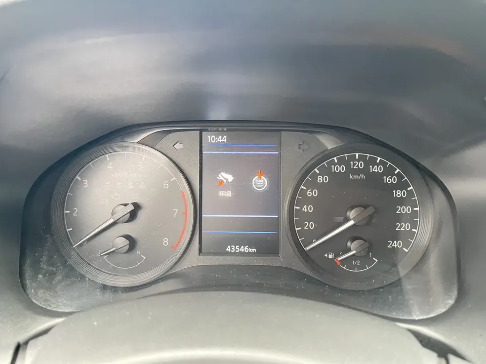 Nissan Altima Teana 2022 2.0L XE Pure Edition 2023 — миниатюра 3