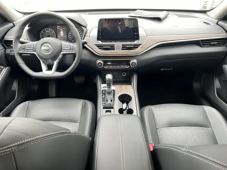Nissan Altima Teana 2022 2.0L XE Pure Edition 2023 — миниатюра 5