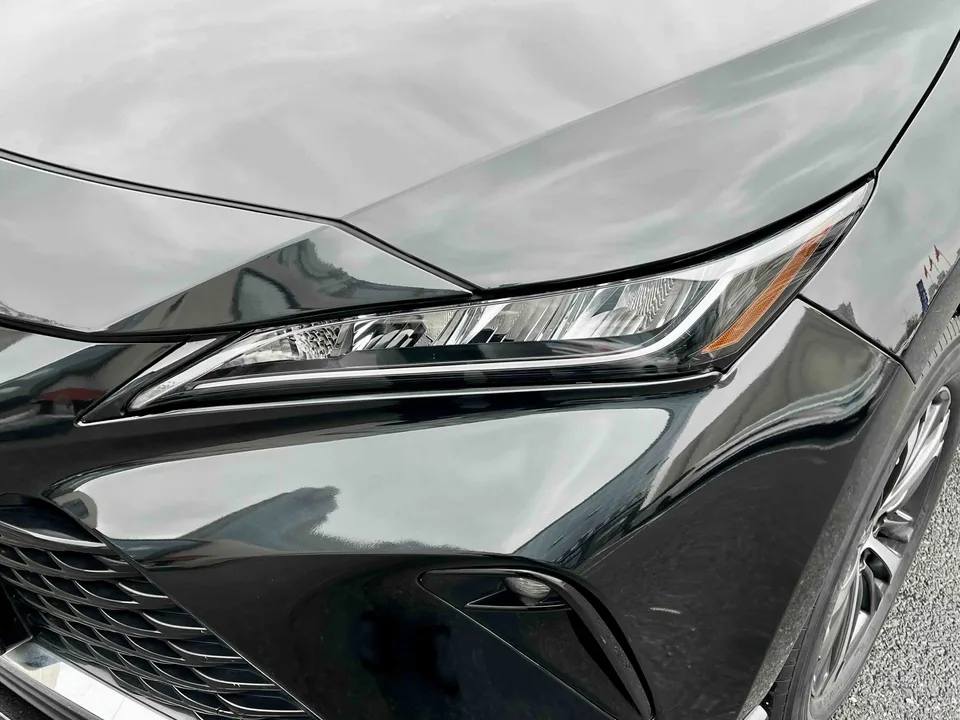 Toyota Venza 2.0L CVT 2WD Luxury Edition 2022 — миниатюра 2