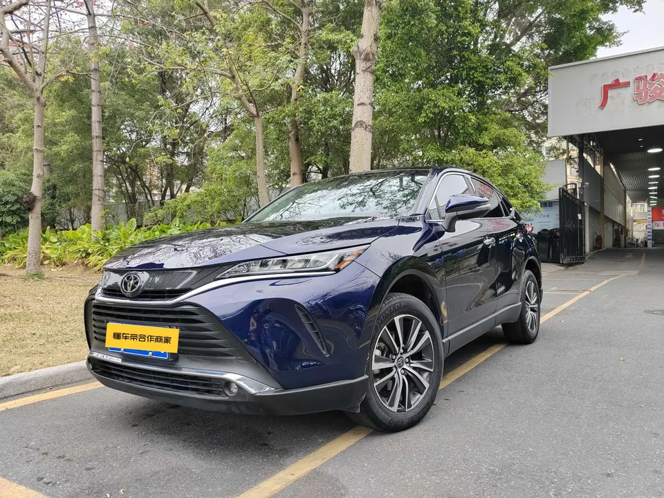 Toyota HARRIER 2022